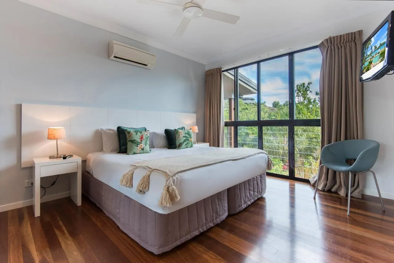 Villa Infinity On Hamilton Island By Hiha 0*,
